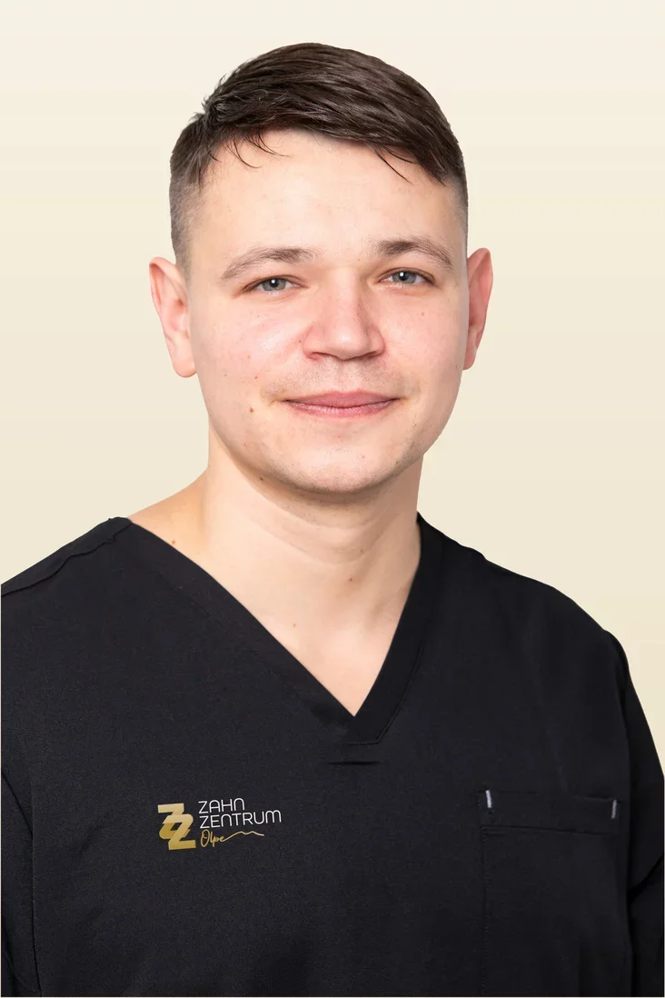 Oleksandr Ravliuk | Zahnzentrum Olpe